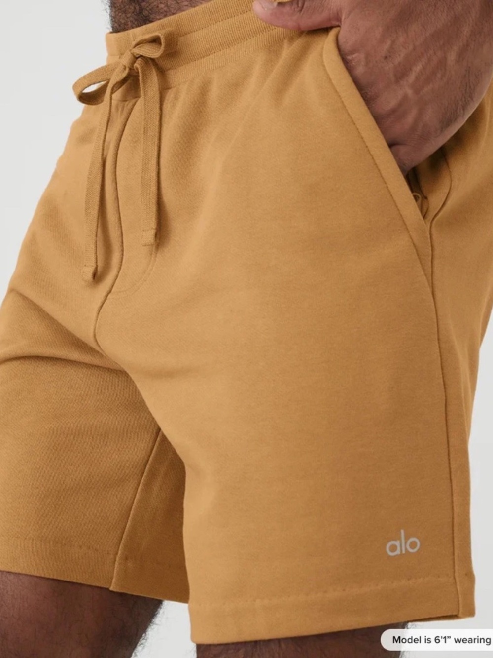 Alo Yoga Men's Chill Yoga Shorts Mineral Gold Size M NWOT